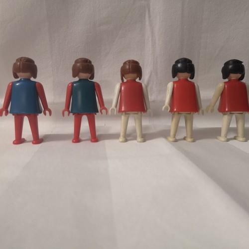 Playmobil 5 female figures used, Lyra pack (Geobra)