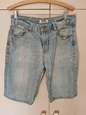 Ανδρική τζιν βερμούδα Pull & Bear σαν καινούργια, ανοιχτό μπλε, μέγεθος M