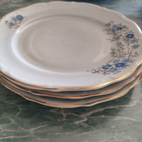 Wałbrzych Poland vintage porcelain dinner plates set of 3 with floral motif