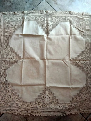 Handmade beige tablecloth with handmade knitted corners on linen fabric 90x90