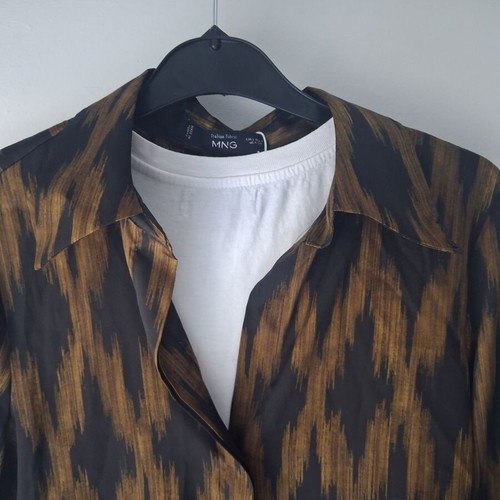 Mango women's shirt new, size M, black and brown