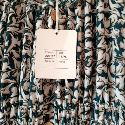 Alesandra Collection Midi Dress new, colorful pattern