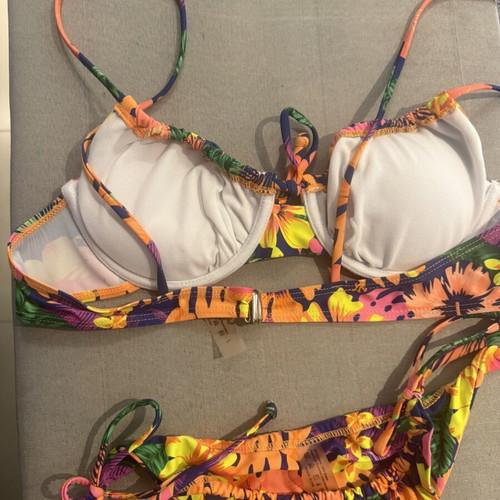 Bikini with Tropical Pattern Large used, colorful