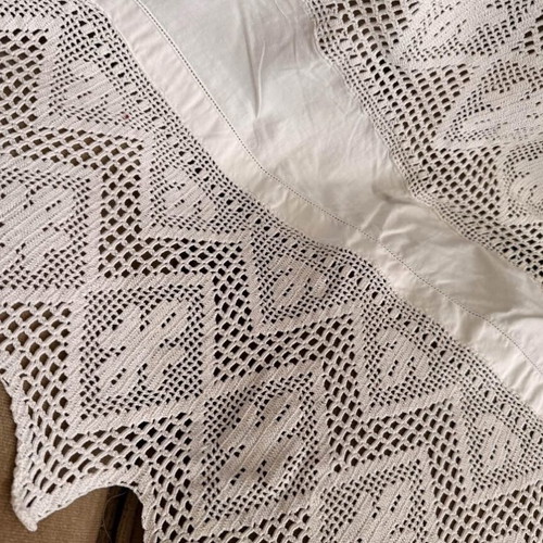 White curtain with lace, 130x75 cm
