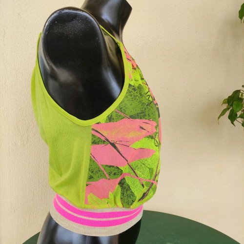 Vintage Y2K mesh crop top like new, multicolor