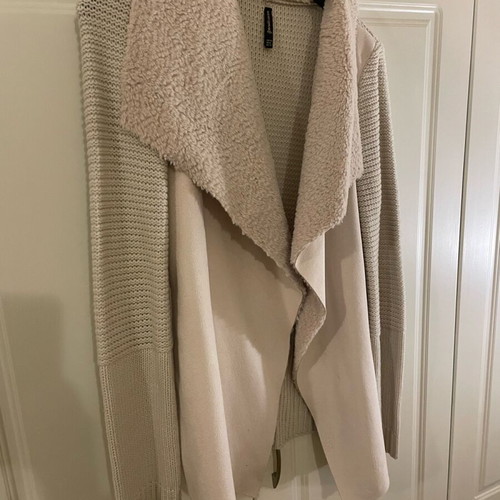 Cardigan with fur like new, size L
