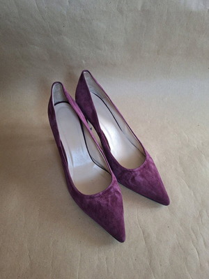 Marian suede purple pumps like new, 8 cm heel