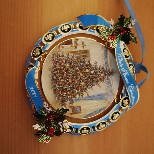 Collectible White House Christmas Ornaments 2020 2021 like new