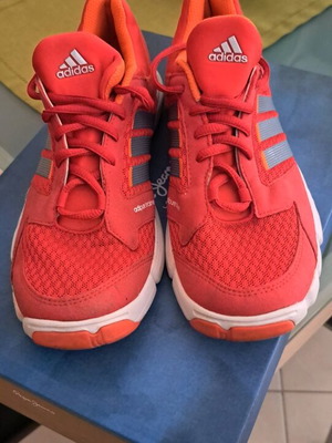 Adidas athletic shoes like new, red, size 37