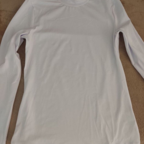 White turtleneck new, soft and stretchy size M