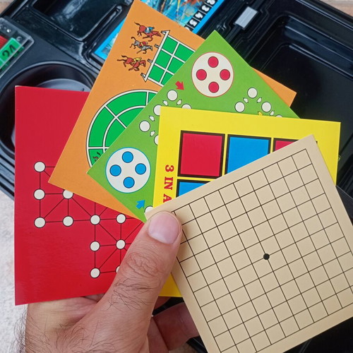 Magnetic games used, set with 15 of 19 pieces