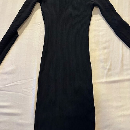 Zini Boutique fitted rib dress black like new with shoulder cutouts size L