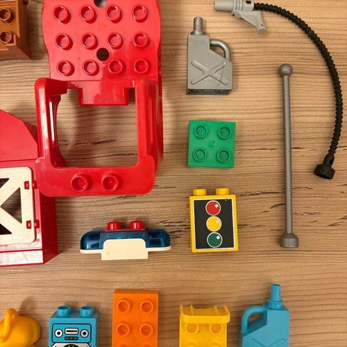 Lego Dublo figures and blocks used, pack