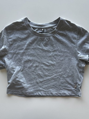Sugarfree Γκρι Κοντομάνικο Crop Top Medium σαν καινούργιο