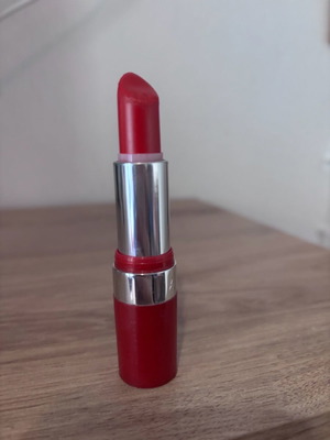 Avon fiery red lipstick used