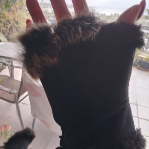 Women’s suede gloves new with faux fur and cut fingers