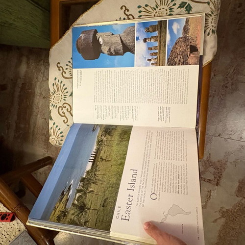 Book 100 Wonders of the World like new