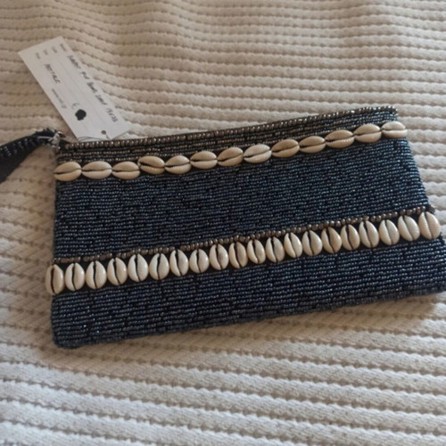 Clutch with beads and shells, new, gray and blue