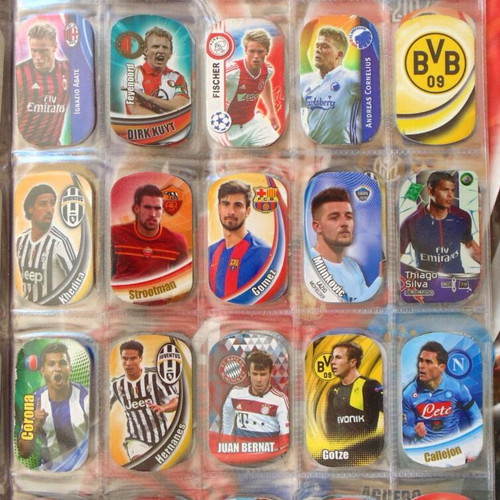 Complete football metal tags album, foil, Lot 200