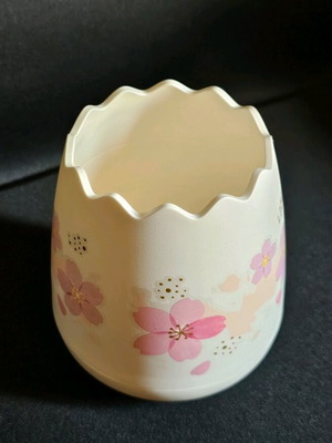 M&G Pencil Holder new, plastic