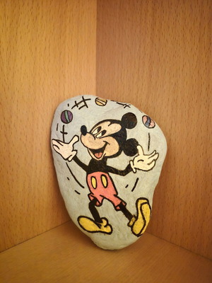 Decorative stone with Mickey painted with tempera made to order