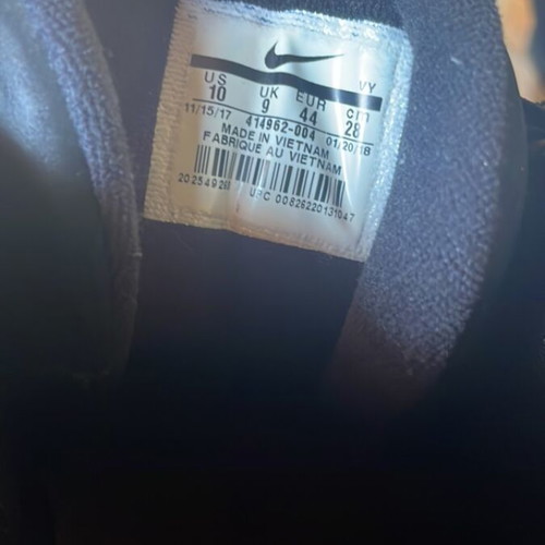 Nike men's shoes with Air Sole like new, size 44, black
