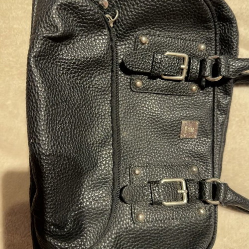 Kem black shoulder and handbag used with embossed texture