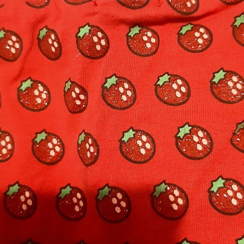 Hello Kitty Zara/Ousho Large cotton panties new, red with iridescent strawberries