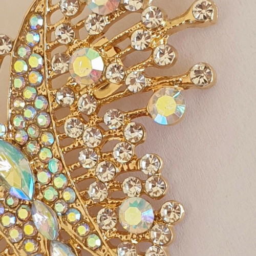 Vintage 70ies butterfly pin with sparkling zircon stones like new, gold color