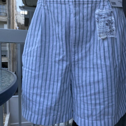 Uniqlo shorts new, size XL, white and green stripes