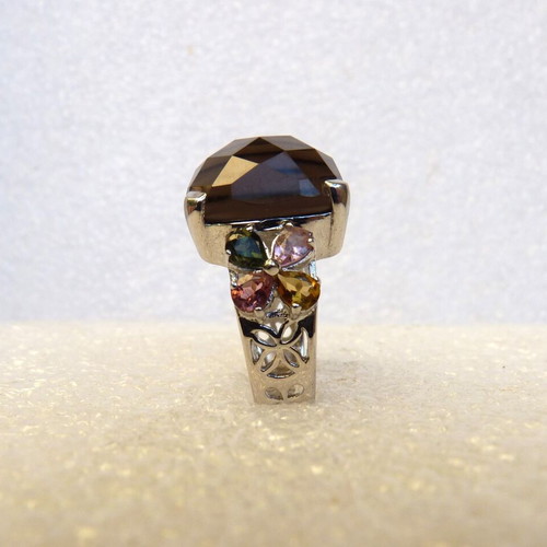 925 Silver ring with semi-precious stones