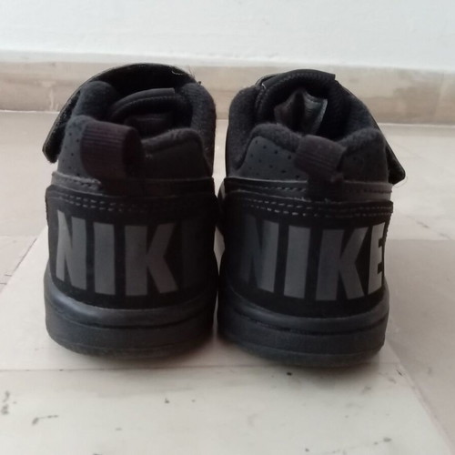 Nike Athletic Shoes size 29.5 like new, black