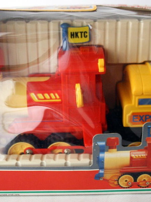 Tumbling Loco 26cm Playwell train vintage 1989 unused