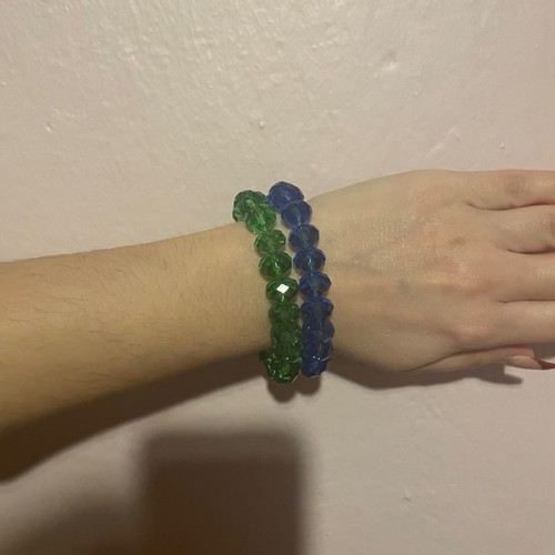Bracelets set of 2 in blue and green with shiny beads