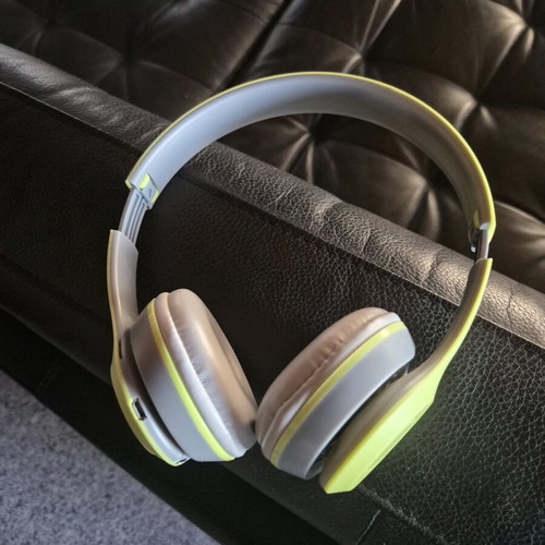 Bluetooth Wireless Headphones P47 like new with FM Radio and MicroSD