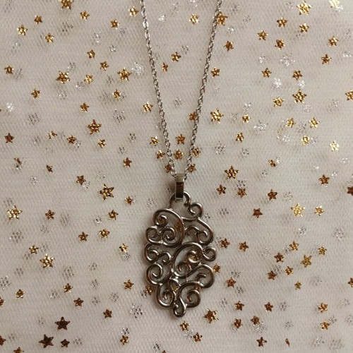 Necklace with cloud motif new, set with earrings