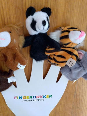 Finger puppets new, 5 different animals