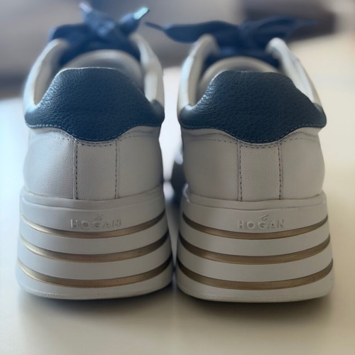 Hogan Sneakers white size 40 like new, leather