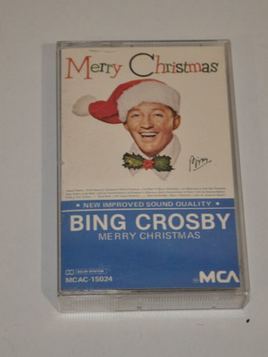 Merry Christmas cassette by Bing Crosby like new, pop