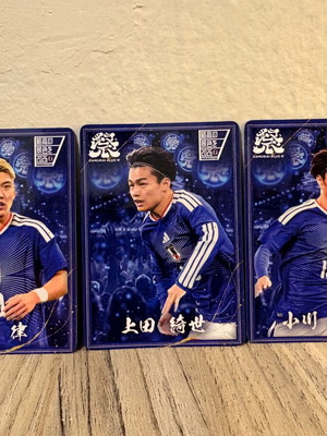 Football club keyrings and pins, pack