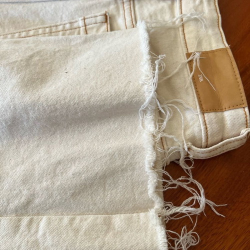 Zara women's jeans with stitching like new, size 36, beige