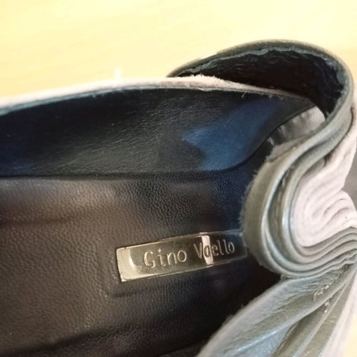 Gino Vaello suede and leather pumps like new, size 38, black and gray
