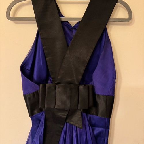 Smaili’s official dress like new, long blue with black details