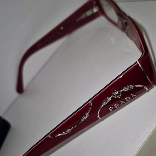 Prada VPR 071 red eyeglasses vintage Y2K Bayonetta style, like new