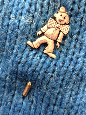 Silver 925 clown pin like new with movable parts