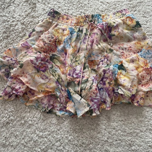 Zini skirt-shorts medium, like new, colorful