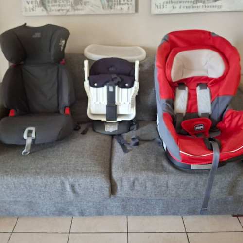 Chicco, Britax and Cam car seats like new with ISOFIX
