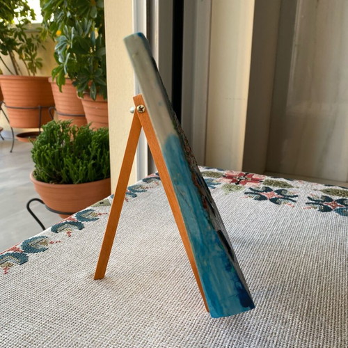 Vintage plaster frame on easel from Andros like new