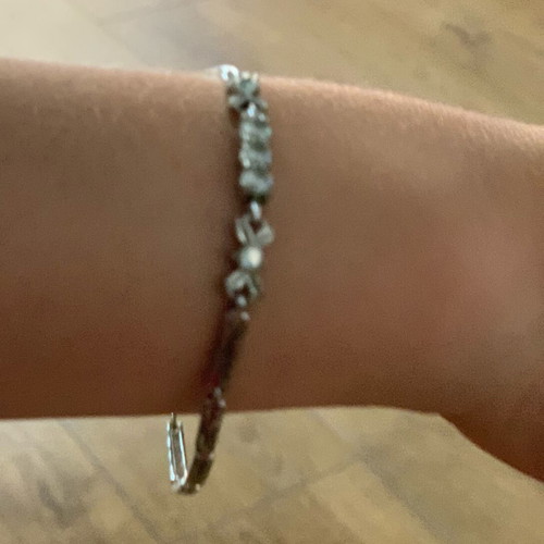 Silver bracelet like new for slender wrists