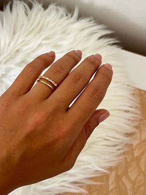 Rings size 6 new, gold color